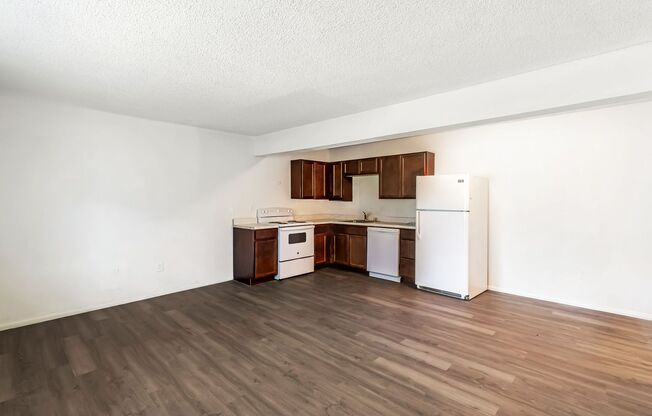 2 beds, 1 bath, 785 sqft, $1,230