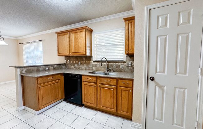 3 beds, 2 baths, $1,950