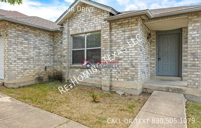 7902 CHESTNUT BEAR DR