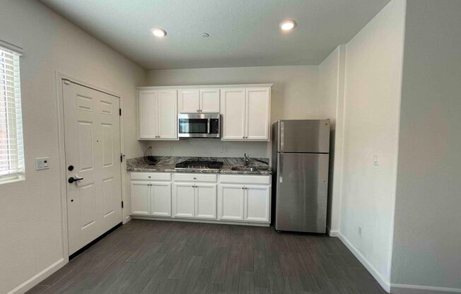 1 bed, 1 bath, $2,150, Unit Unit B