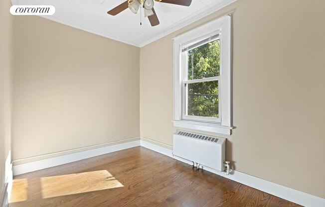 41 E 2 ST