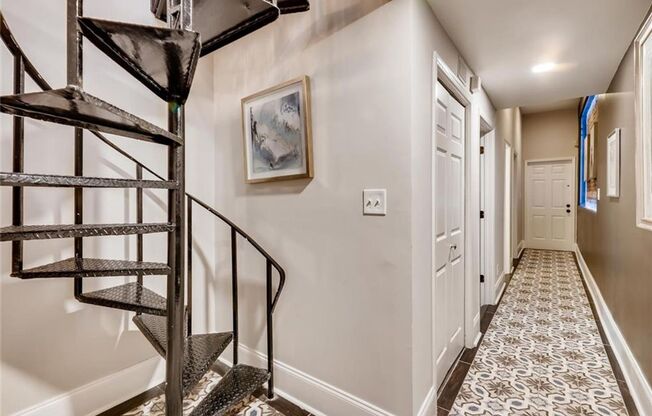 3 beds, 3 baths, $4,195, Unit Unit # 5