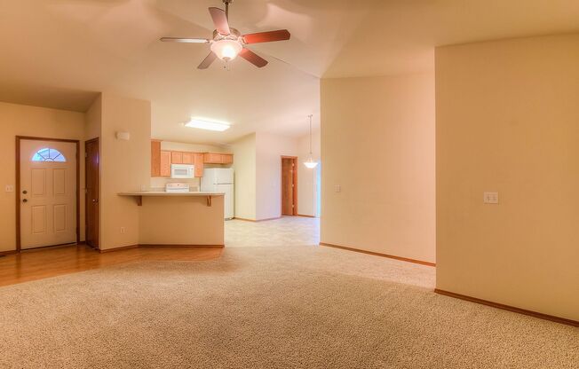 Cottonwood Grove 1007 S 91st