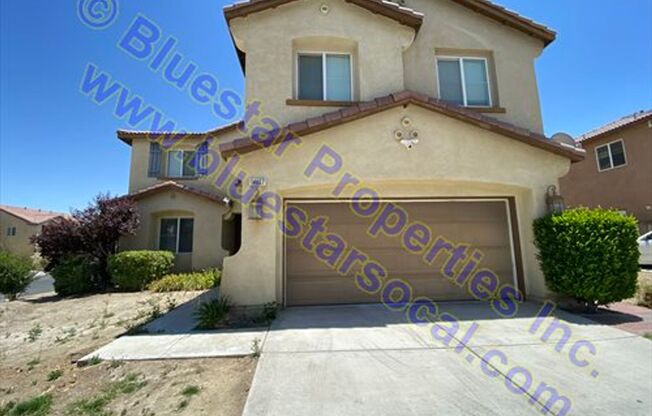 Beatiful Two Story Home In Victorville! Plus Extra Amenties!