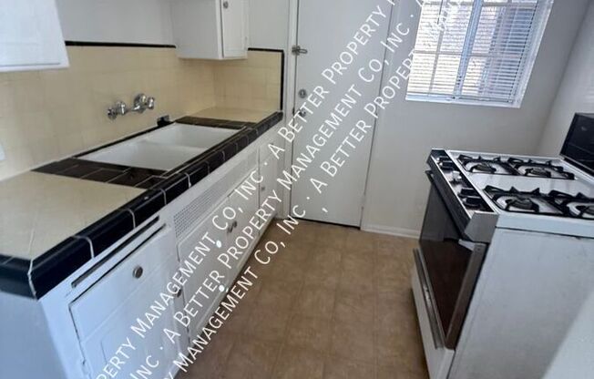 4596 BANNER DR