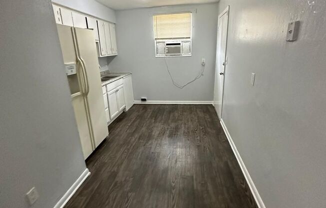 2 beds, 1 bath, 750 sqft, $900, Unit Unit 1