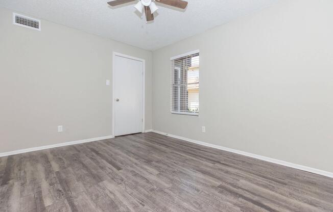 2 beds, 2 baths, 863 sqft, $1,259