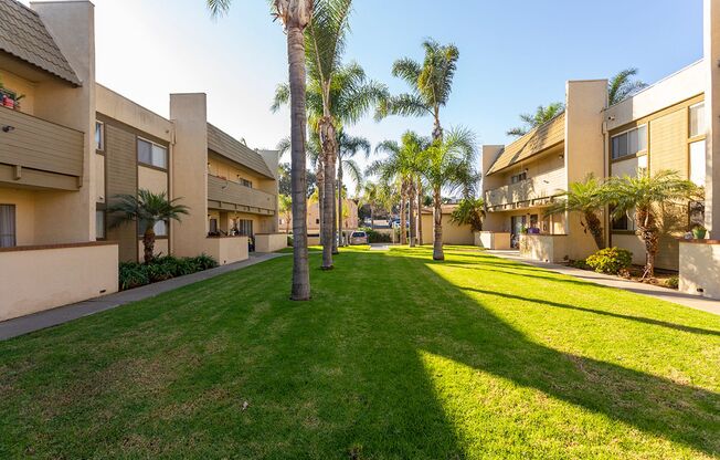 1 bed, 1 bath, 640 sqft, $1,950, Unit 1459 - J