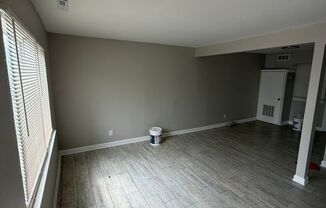 NEWLY RENOVATED!! 2 BEDROOM TOWNHOME (500.00 off FIRST FULL MONTHS RENT )