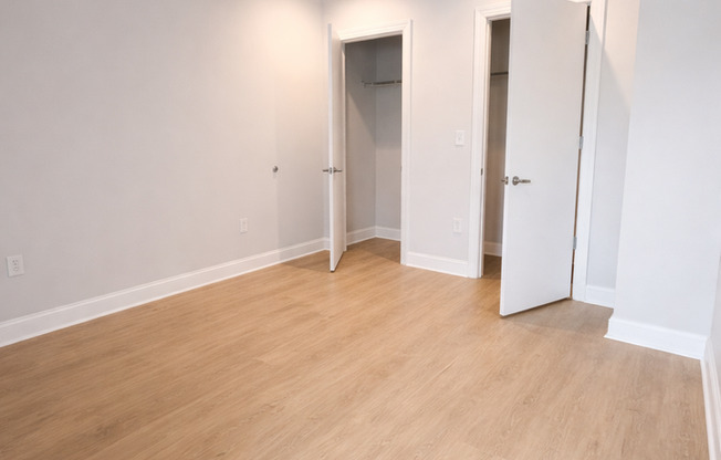 2 beds, 2 baths, 975 sqft, $2,498, Unit PH-14
