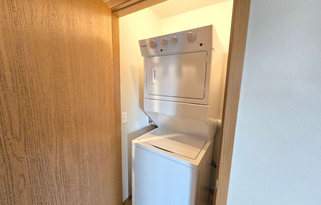 1 bed, 1 bath, 756 sqft, $1,095, Unit 3500 308
