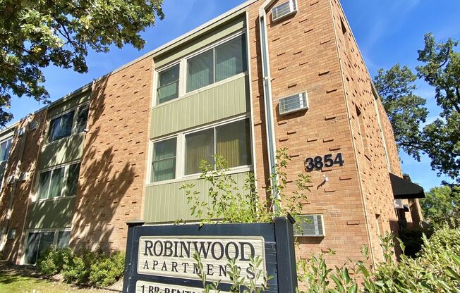 Robinwood Apartments