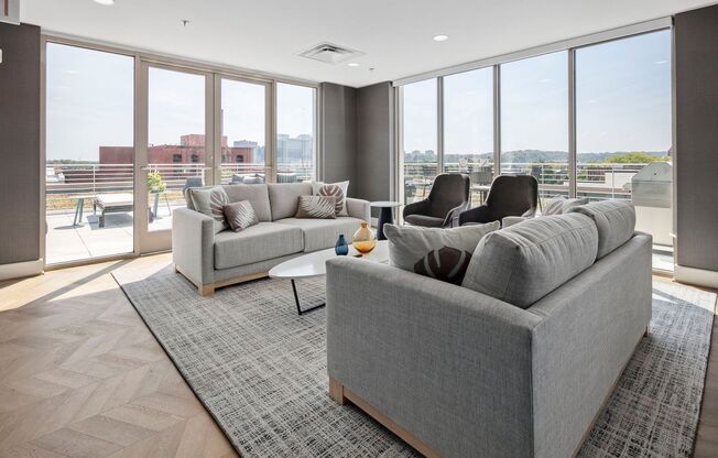 1 bed, 1 bath, $3,200, Unit 411
