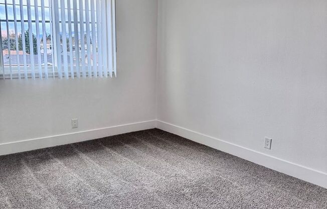 2 beds, 2 baths, 860 sqft, $1,895, Unit 18A