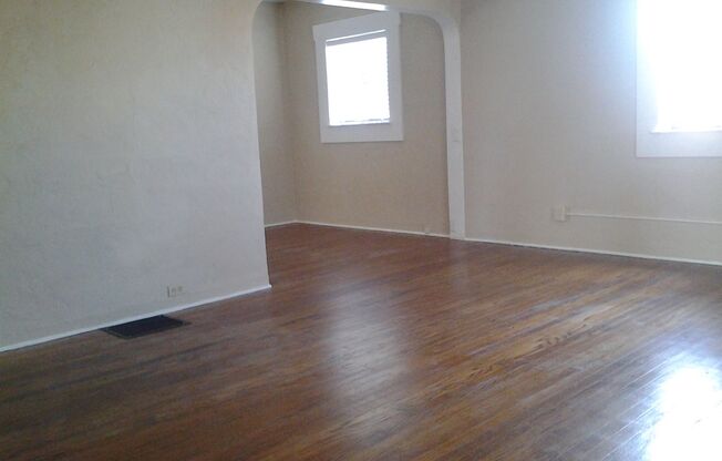 2 beds, 1 bath, $1,850