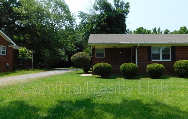 6119 TUCKASEEGEE RD