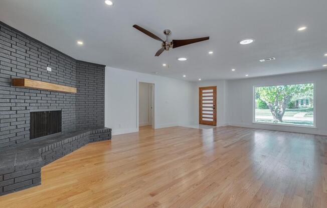 1024 RIDGEFIELD DR