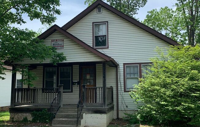 ****AVAILABLE AUGUST 2026**** 3 Bedroom Home with Covered Front Porch - Just Off Washington St