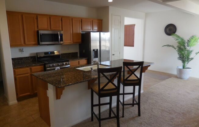 3 beds, 2 baths, $2,500