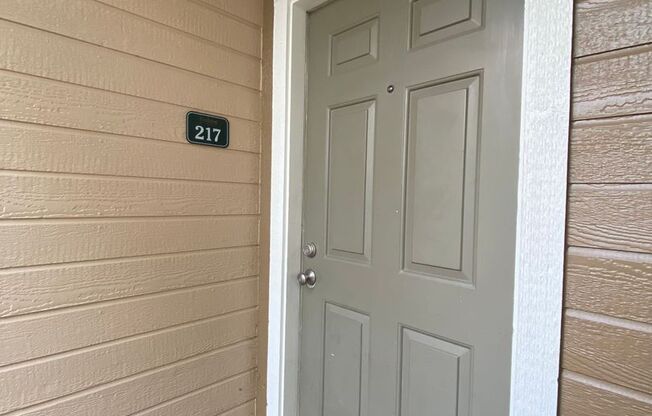 2 Bed/2 Bath Condo - Owner Pays Water, Sewer, Trash