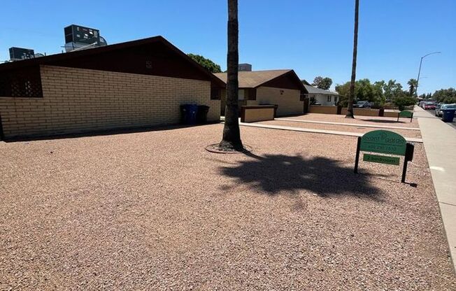 617-633 W 5th Ave