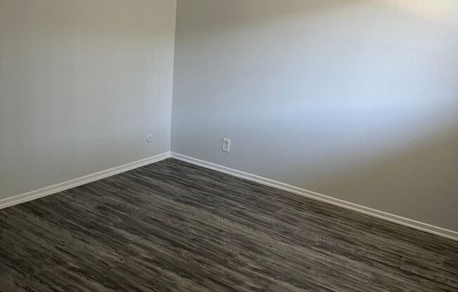 2 beds, 2.5 baths, 1,250 sqft, $2,698, Unit 30