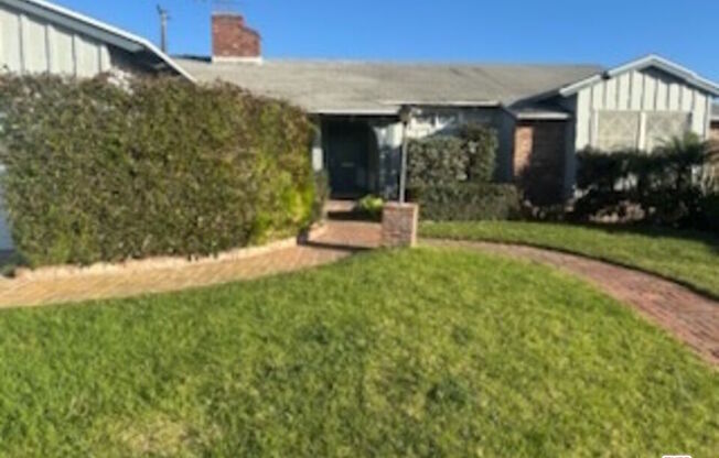 5832 S SHERBOURNE DR