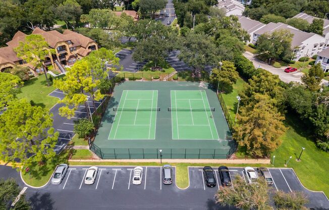 1/1 Condo in Gated Lakefront Community of Altamonte Springs!