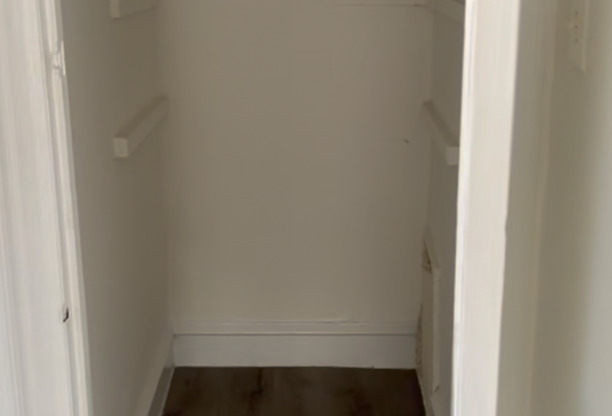 1 bed, 1 bath, 409 sqft, $1,145, Unit 212