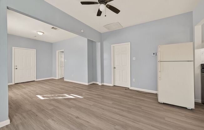 Affordable 3bed/2bath single-family house!