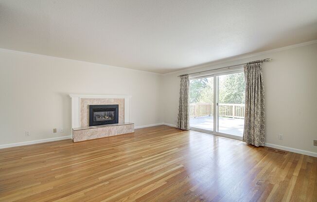 5Bd/2.25Ba Kirkland Home