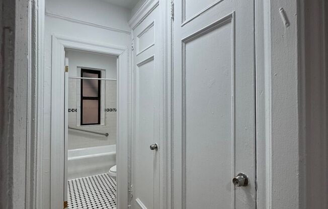 712 West 176 Realty LLC