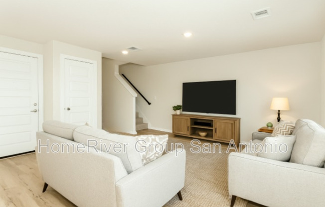 5327 FRANKLIN HLS