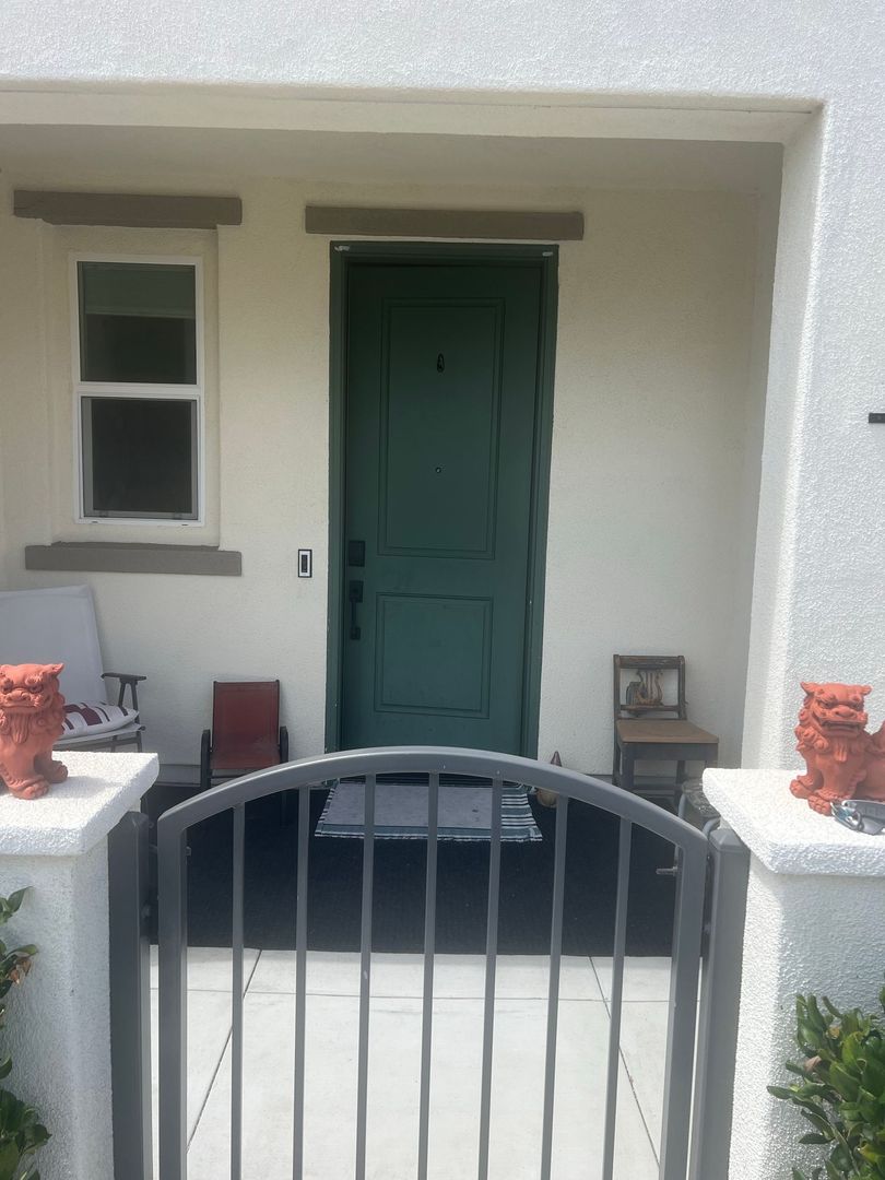 Beautiful 4 bedroom Condo in Oceanside