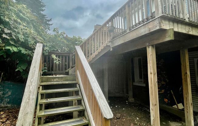 76 Holt Street