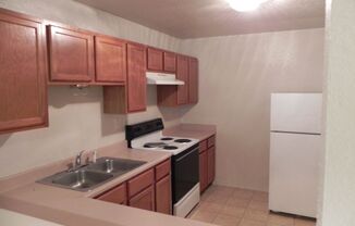 3 beds, 2 baths, 1,134 sqft, $900