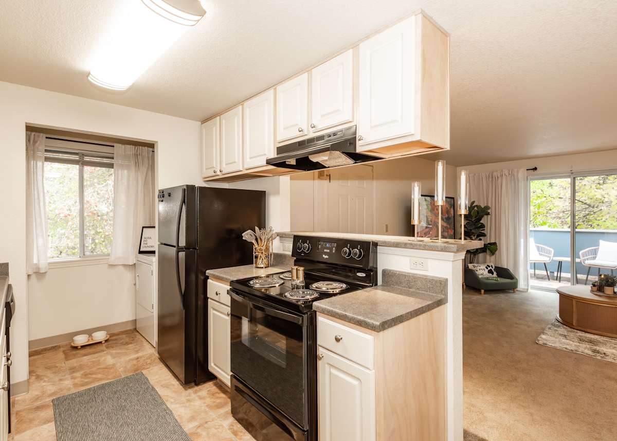 Welcome to King's Court | Apartments in Beaverton