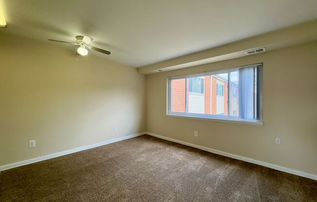 Studio, 1 bath, 377 sqft, $899, Unit 3506-E