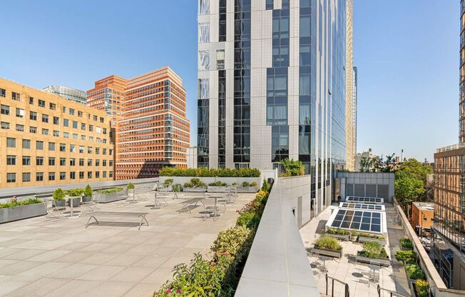 2 beds, 2 baths, $6,250, Unit 309