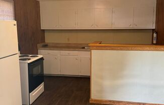 2 beds, 1 bath, $749