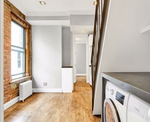 3 beds, 1 bath, $6,595, Unit 6C