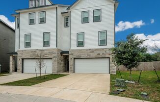 3 beds, 3.5 baths, $2,250, Unit 21414 James Charles