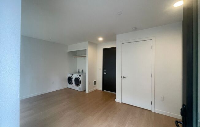 Studio, 1 bath, 241 sqft, $1,545, Unit 308