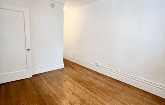 Studio, 1 bath, 400 sqft, $1,695, Unit #21