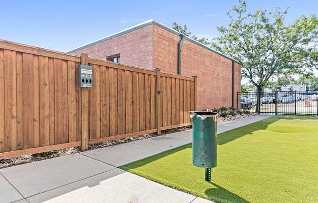 the preserve at ballantyne commons private yard and fence with grass