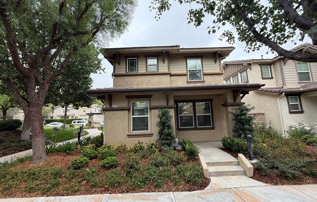 COMING SOON! Spacious 3-Bedroom Townhome for Rent in Valencia's Creekside Community!