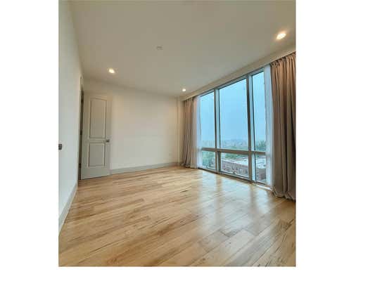 141 26 NORTHERN BLVD