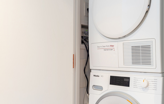 1 bed, 1 bath, 740 sqft, $5,495, Unit PHG