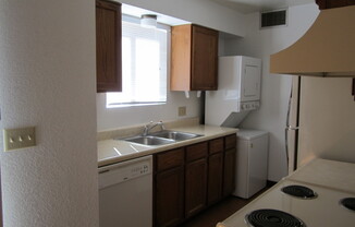 2 beds, 1 bath, $1,000