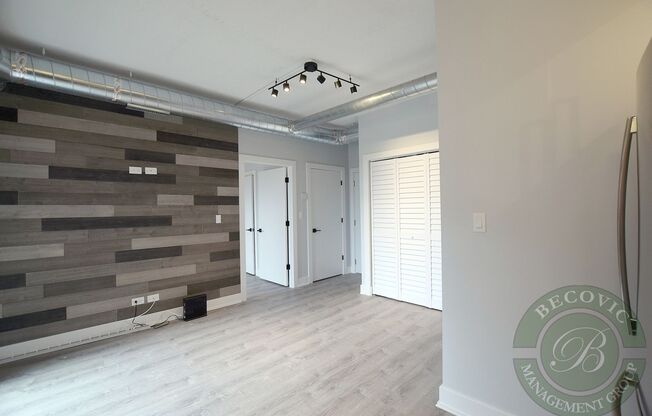 1 bed, 1 bath, 373 sqft, $1,850, Unit 210